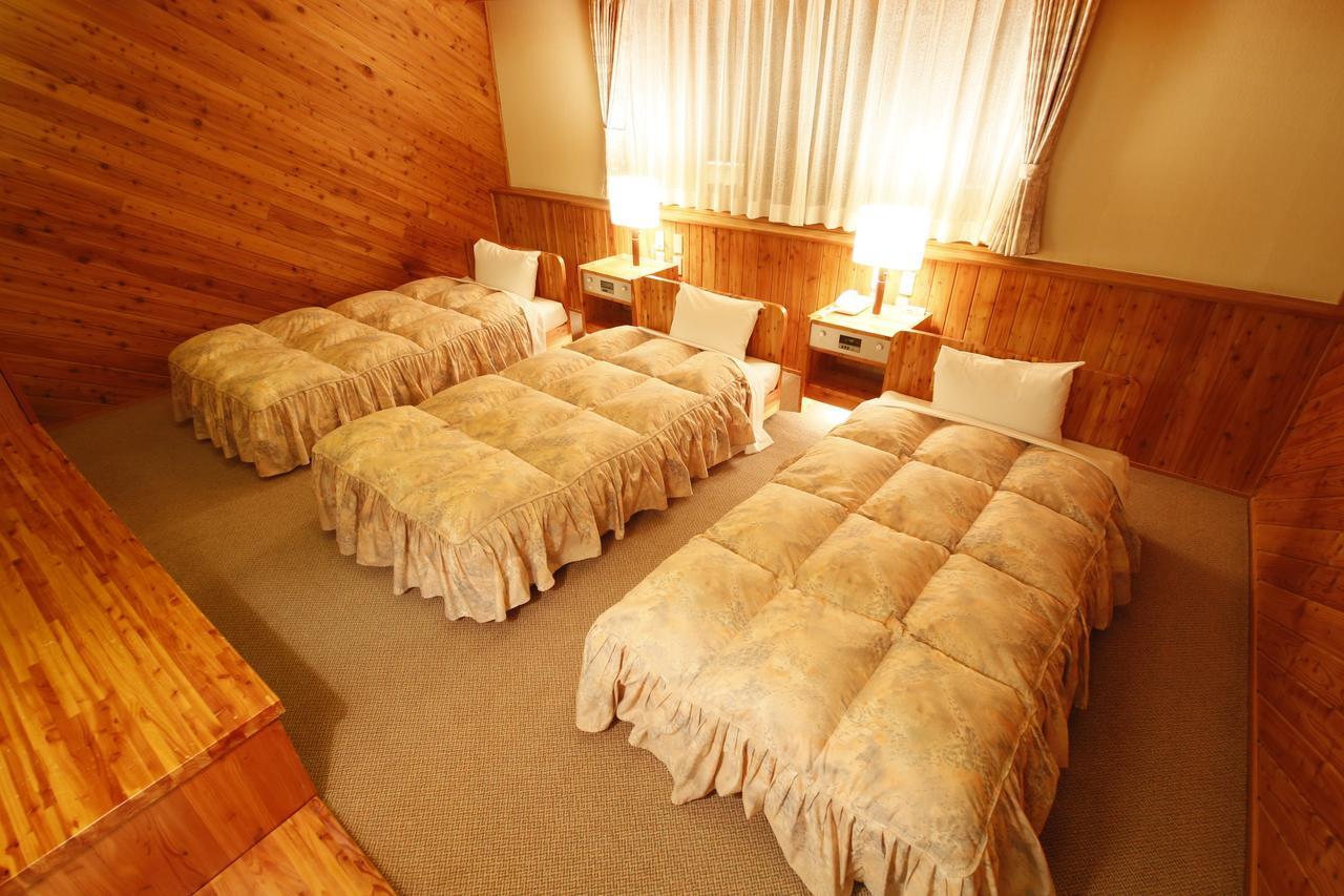 Log Hotel Larch Lake Kanayama Minamifurano Bilik gambar