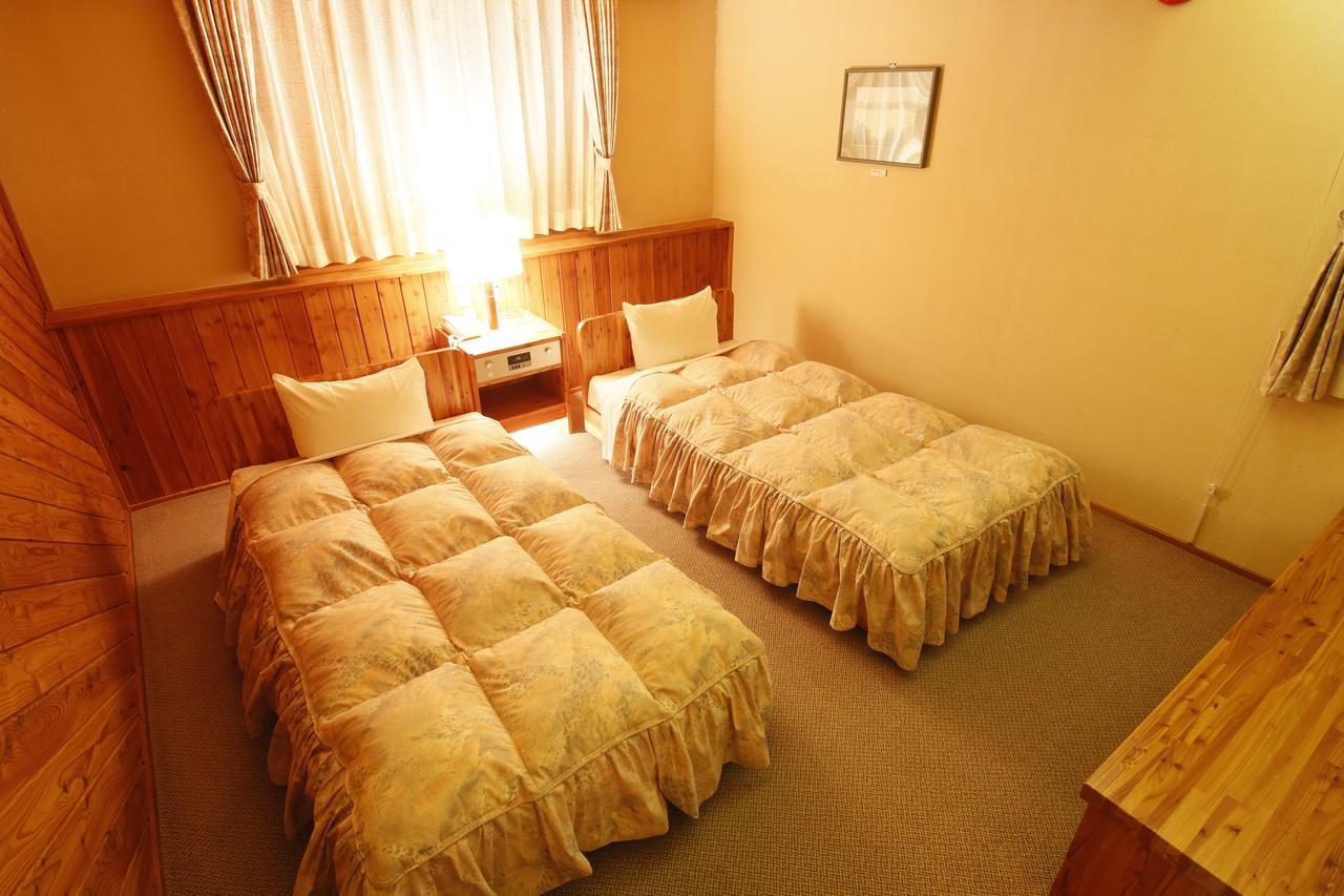 Log Hotel Larch Lake Kanayama Minamifurano Bilik gambar
