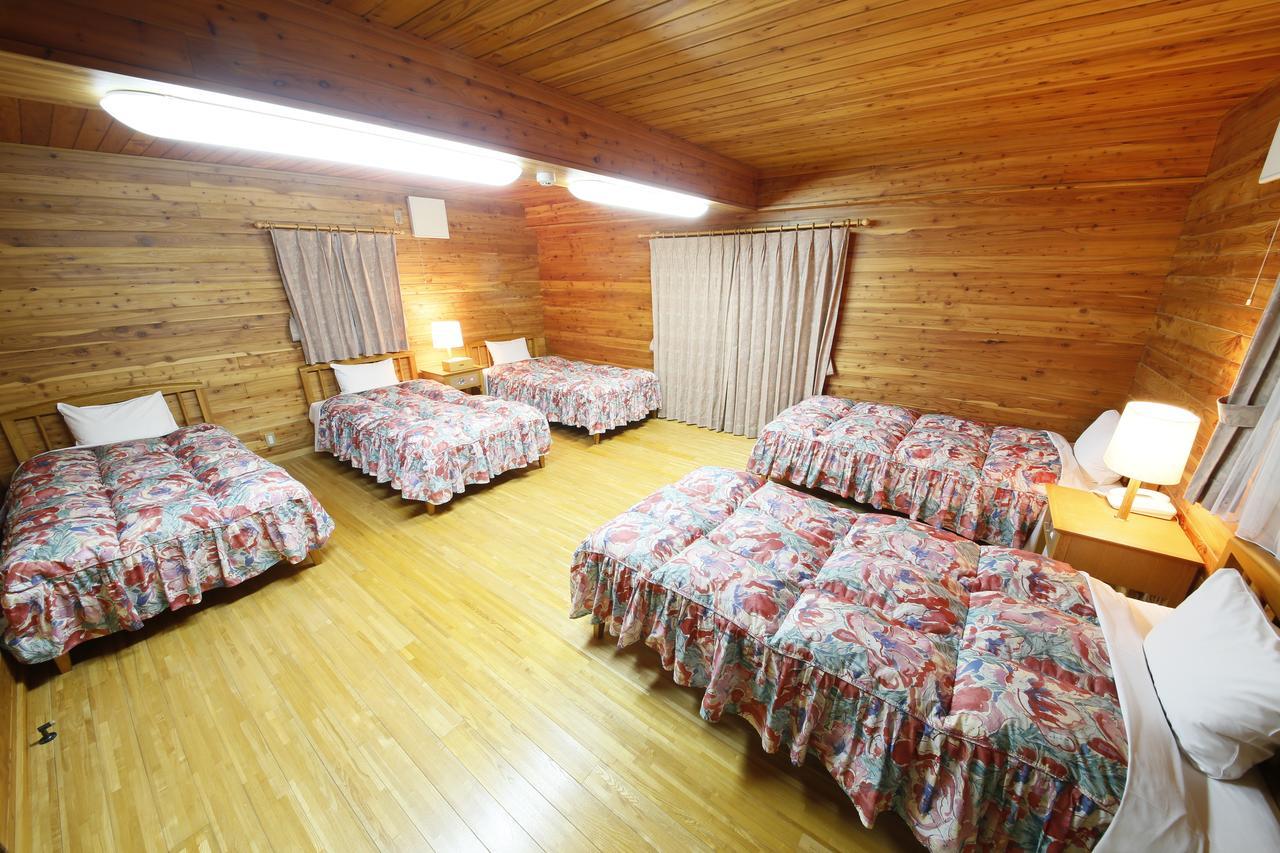 Log Hotel Larch Lake Kanayama Minamifurano Bilik gambar