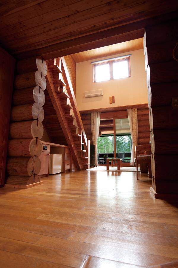 Log Hotel Larch Lake Kanayama Minamifurano Bilik gambar