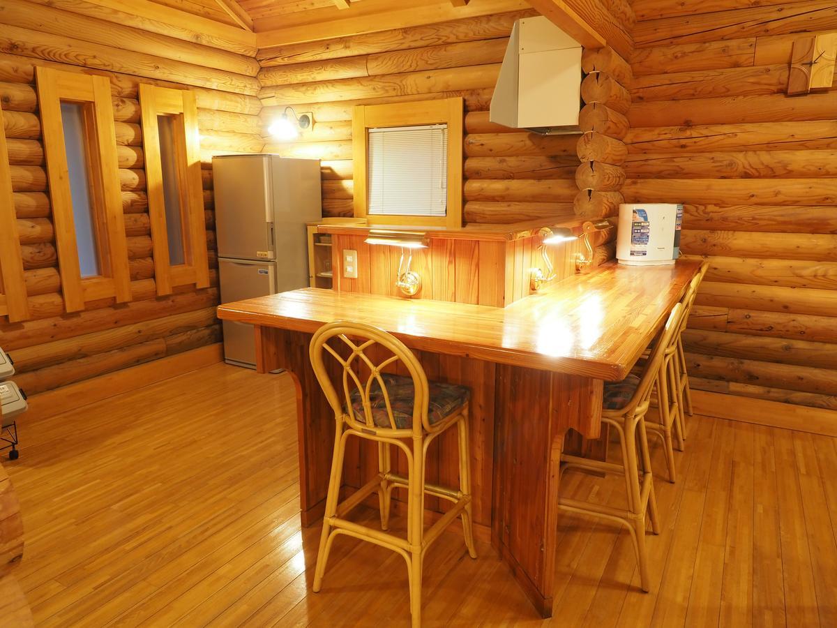 Log Hotel Larch Lake Kanayama Minamifurano Bilik gambar